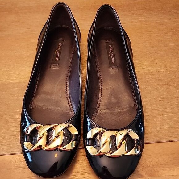 Authentic Louis Vuitton Claudia Black Vernis Patent Gold Chain Monogram Flats 36 - Picture 1 of 9